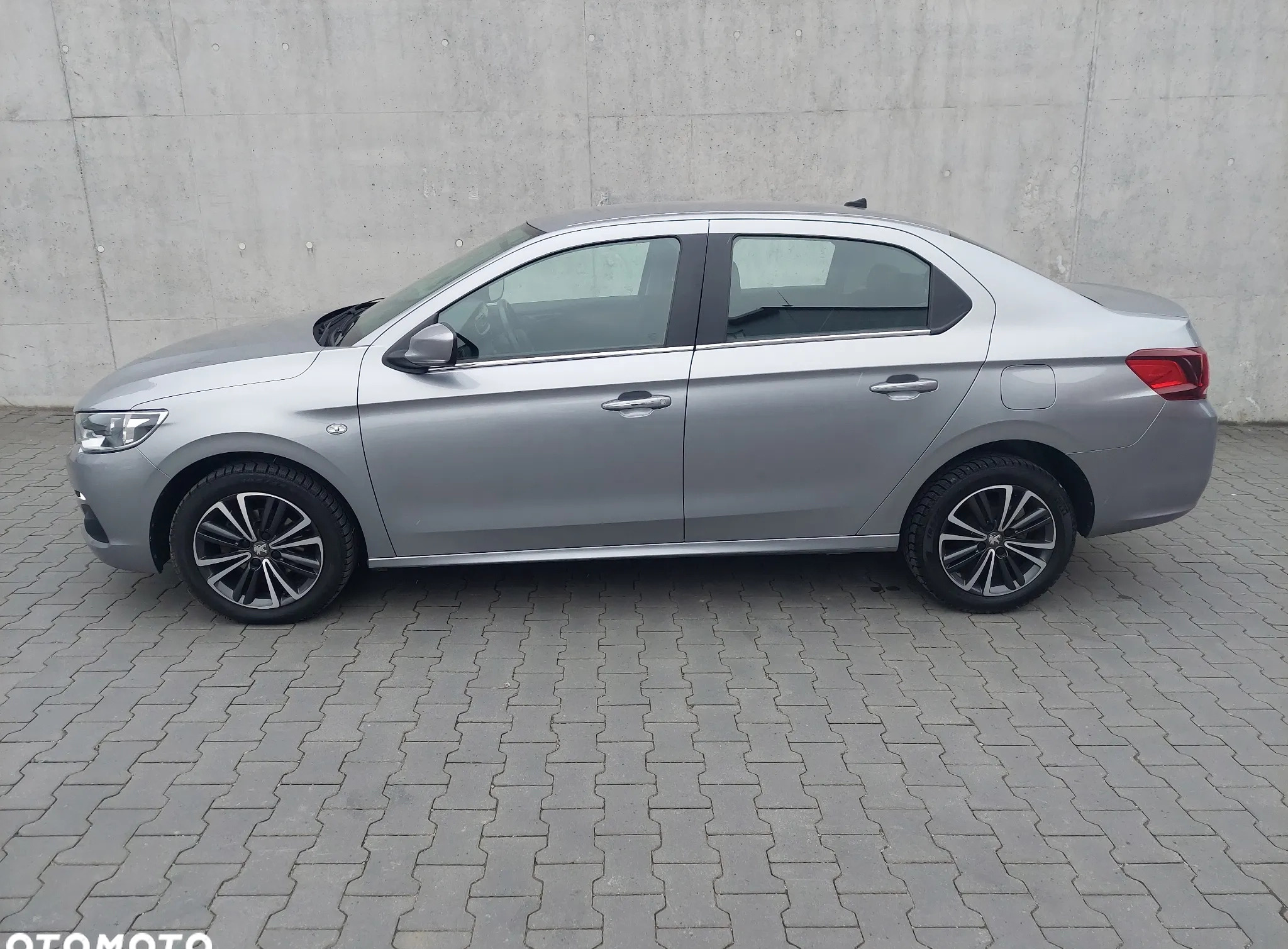 Peugeot 301 cena 31900 przebieg: 155714, rok produkcji 2018 z Wieliczka małe 277